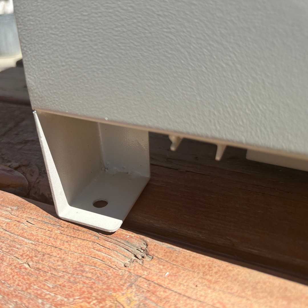 AIR1200 Solar Pond Aerator with MEGA Diffusers